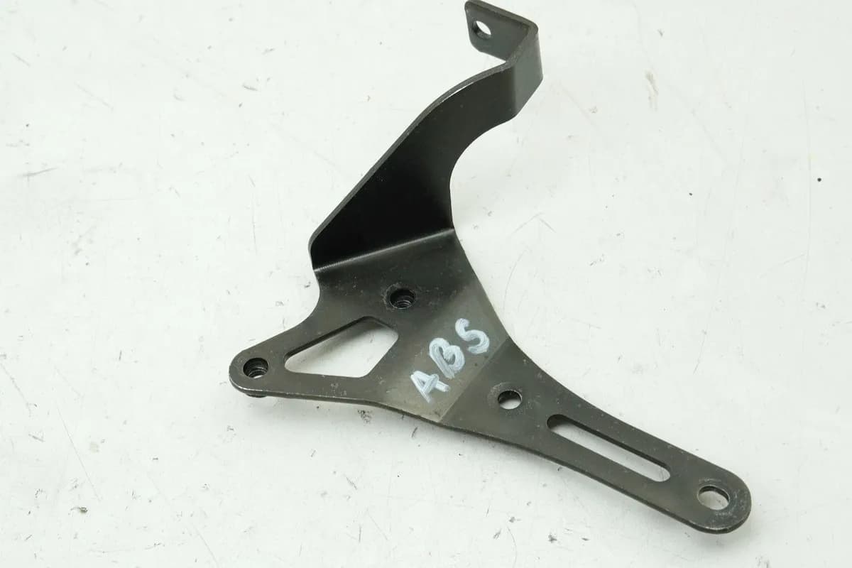 HONDA CBF 1000 FA SC64 Halterung ABS Pumpe Halter Druckmodulator Halteplatte