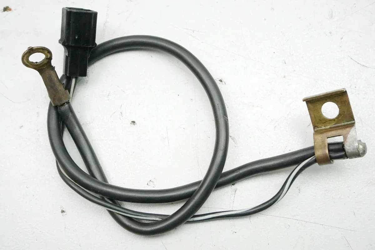 SUZUKI GSX 600 F AJ Massekabel Minuskabel Kabel Batterie 98-02