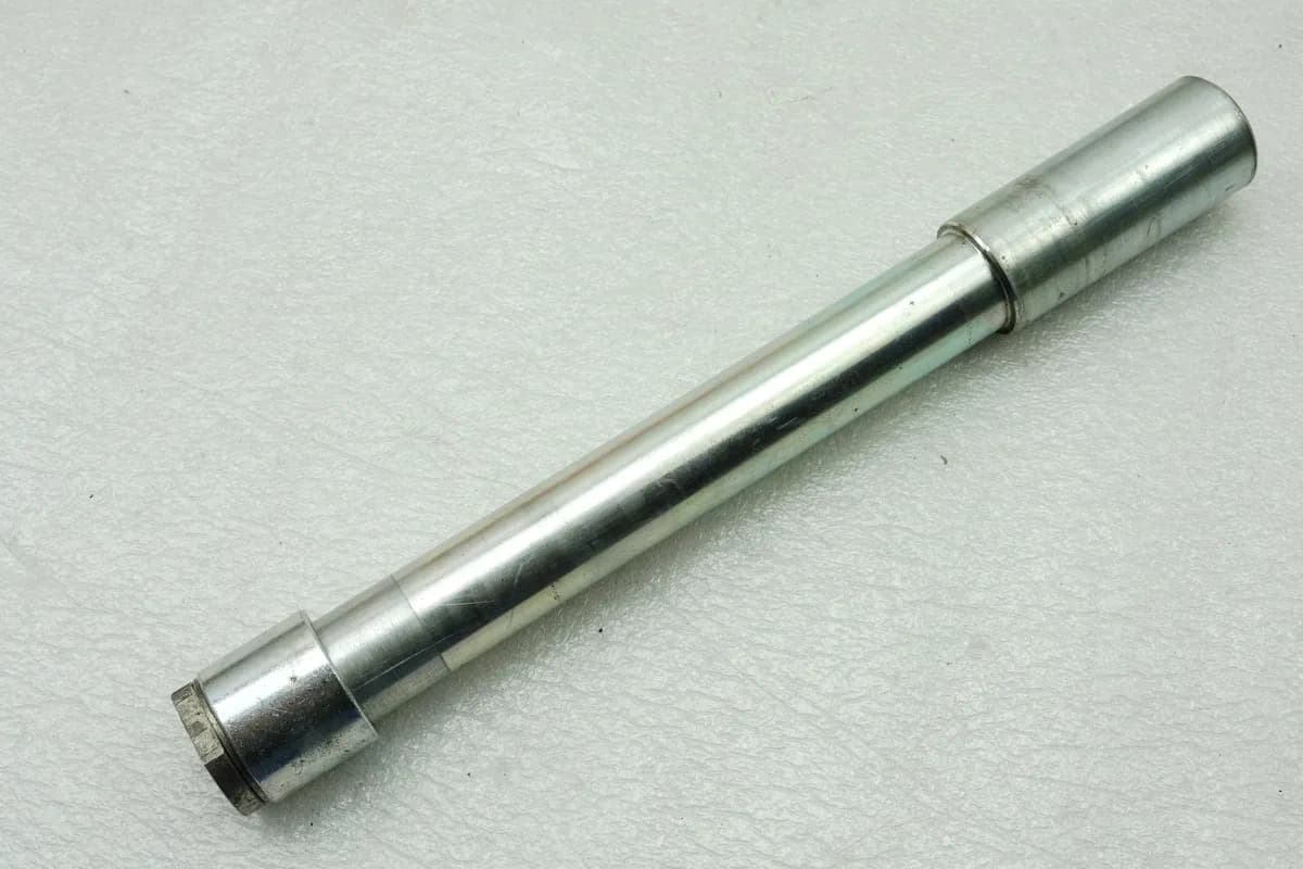 MOTO MORINI CORSARO 1200 Steckachse vorn Distanzhülse Mutter Achse (für Felge)