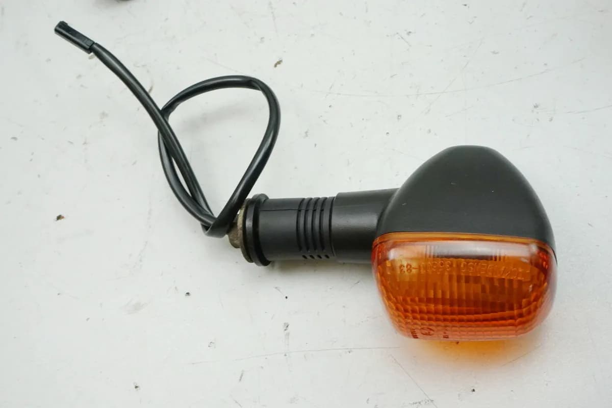 SUZUKI GSX 600 F AJ Blinker rechts hinten Blinkerglas Turn Signal