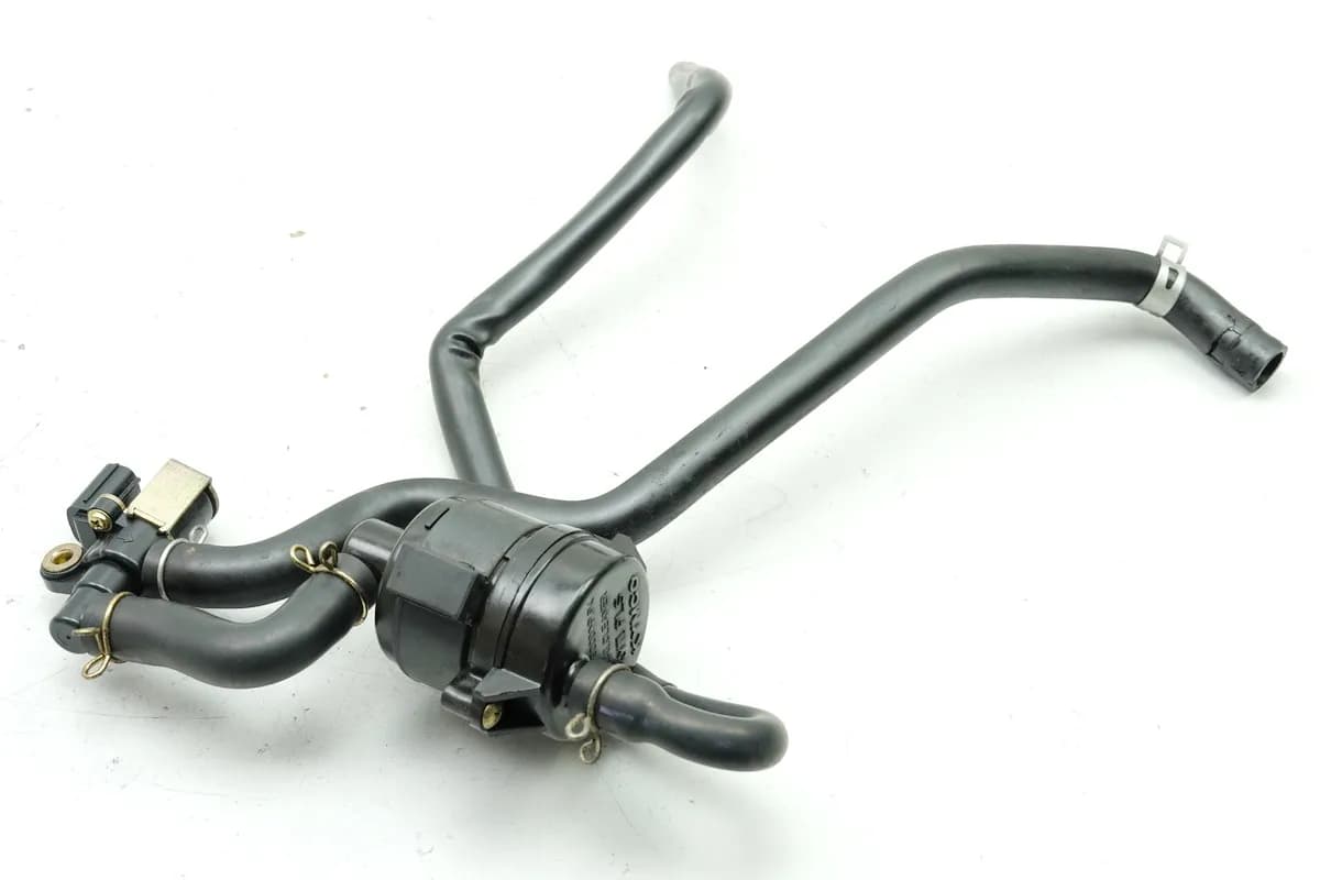 KYMCO XCiting 500 i RFBT70040 Sekundärluftsystem Ventil Motorentlüftung Schlauch