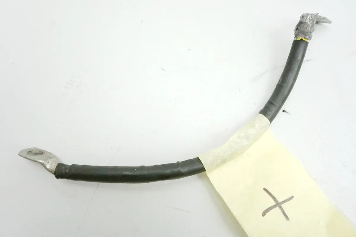 HONDA VTR 1000 SC36 FIRESTORM Pluskabel Kabel Batterie