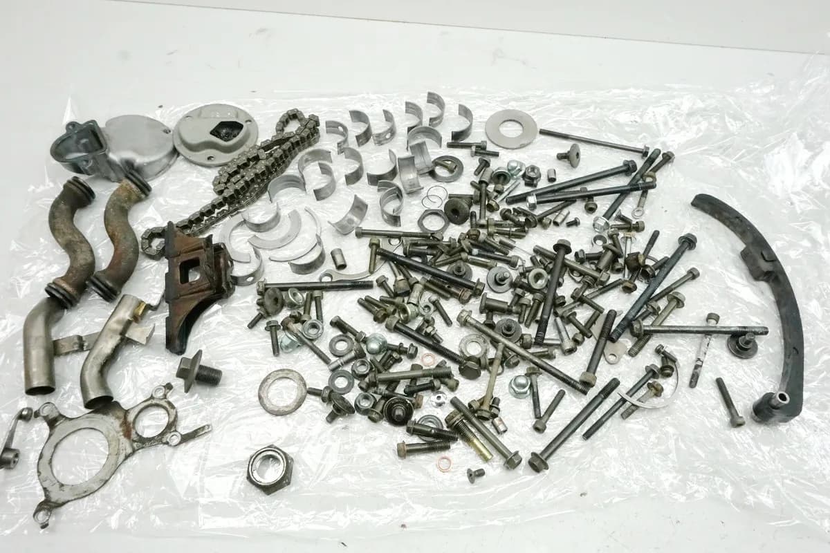 SUZUKI GSX 600 F AJ Motor - Schrauben & Kleinteile 98-02