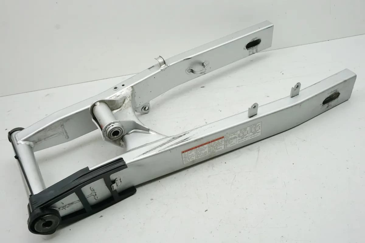 SUZUKI GSX 600 F AJ Schwinge Swingarm 98-02