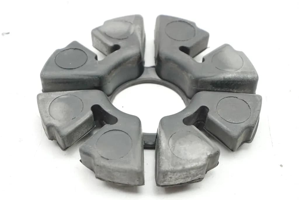 SUZUKI RG 80 GAMMA NC11A Ruckdämpfer Gummis für Felge Hinterrad Kettenradträger