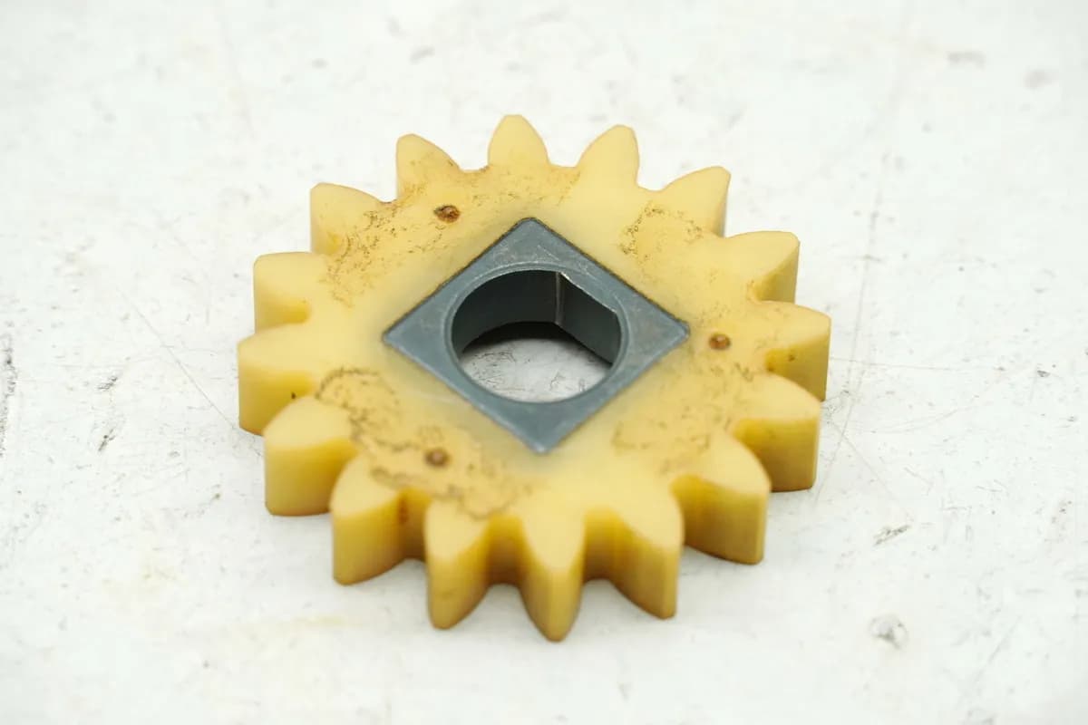 YAMAHA VMX-12 VMAX 1200 2WE Zahnrad Ölpumpe Zwischenrad (für Motor)