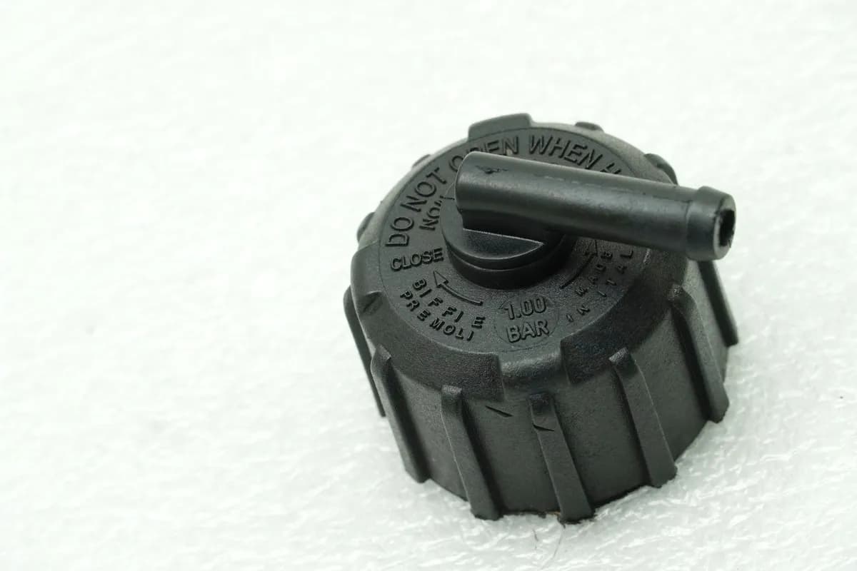 MOTO MORINI CORSARO 1200 Kühlerdeckel Verschluß Kühler Deckel Cover Wasserkühler