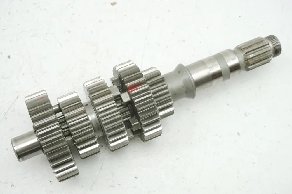 YAMAHA XVS 1100 VP05 DRAG STAR Hauptwelle Getriebe Zahnräder Getriebewelle