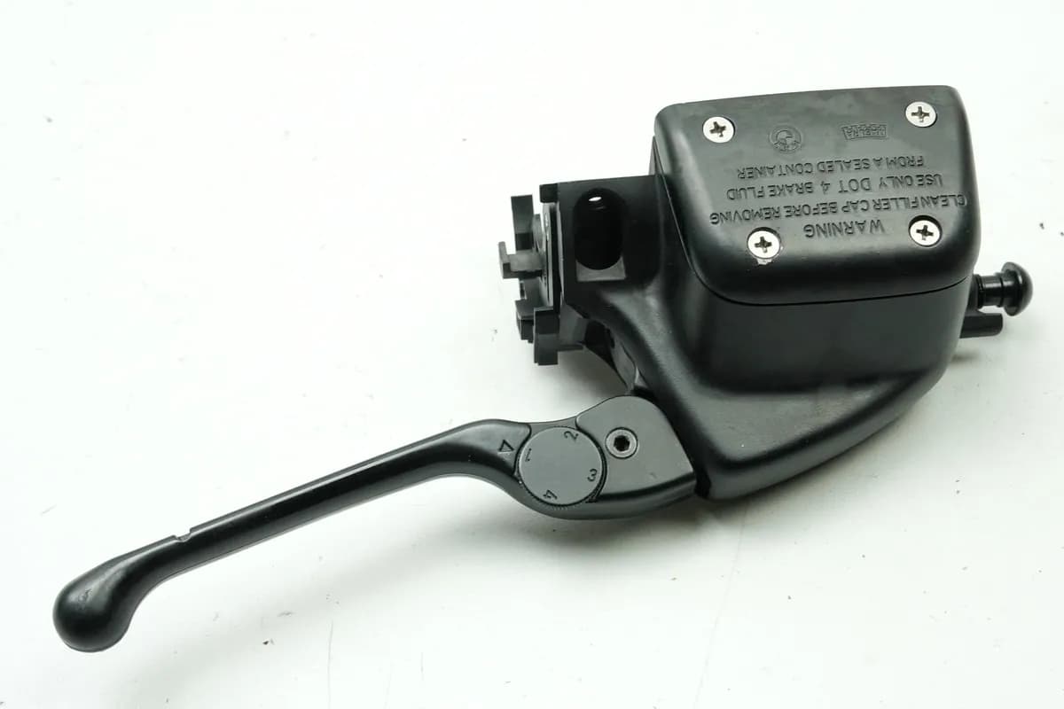 BMW K 1200 LT A K2LT Bremszylinder vorn Bremspumpe Hauptbremszylinder Bremshebel
