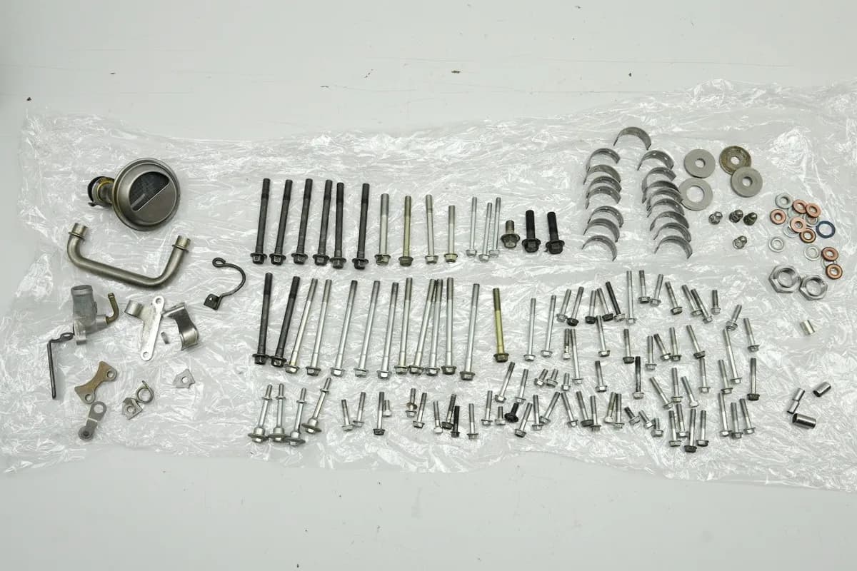 HONDA CB 500 PC32 Schrauben & Kleinteile - für Motor