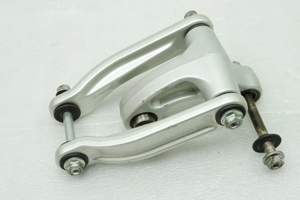 MOTO MORINI CORSARO 1200 Umlenkung Federbein Umlenkhebel für Stoßdämpfer