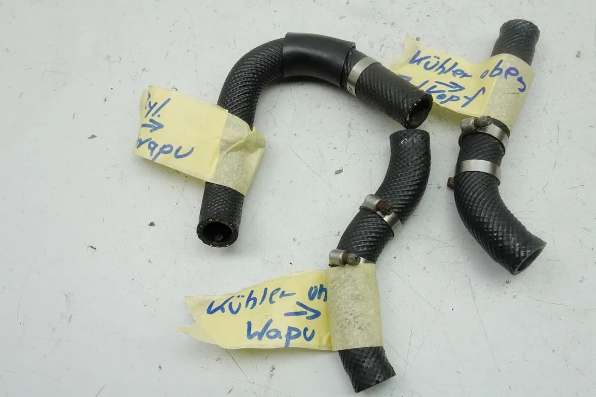 SUZUKI RG 125 NF12B GAMMA Kühlerschlauch Schläuche für Kühler Wasserpumpe Motor