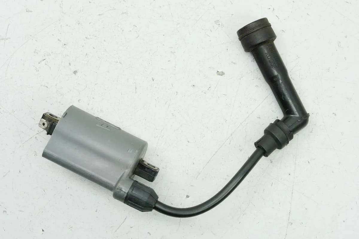 KAWASAKI GPZ 500 EX500DE Zündspule Zündkerzenstecker Ignition Coil