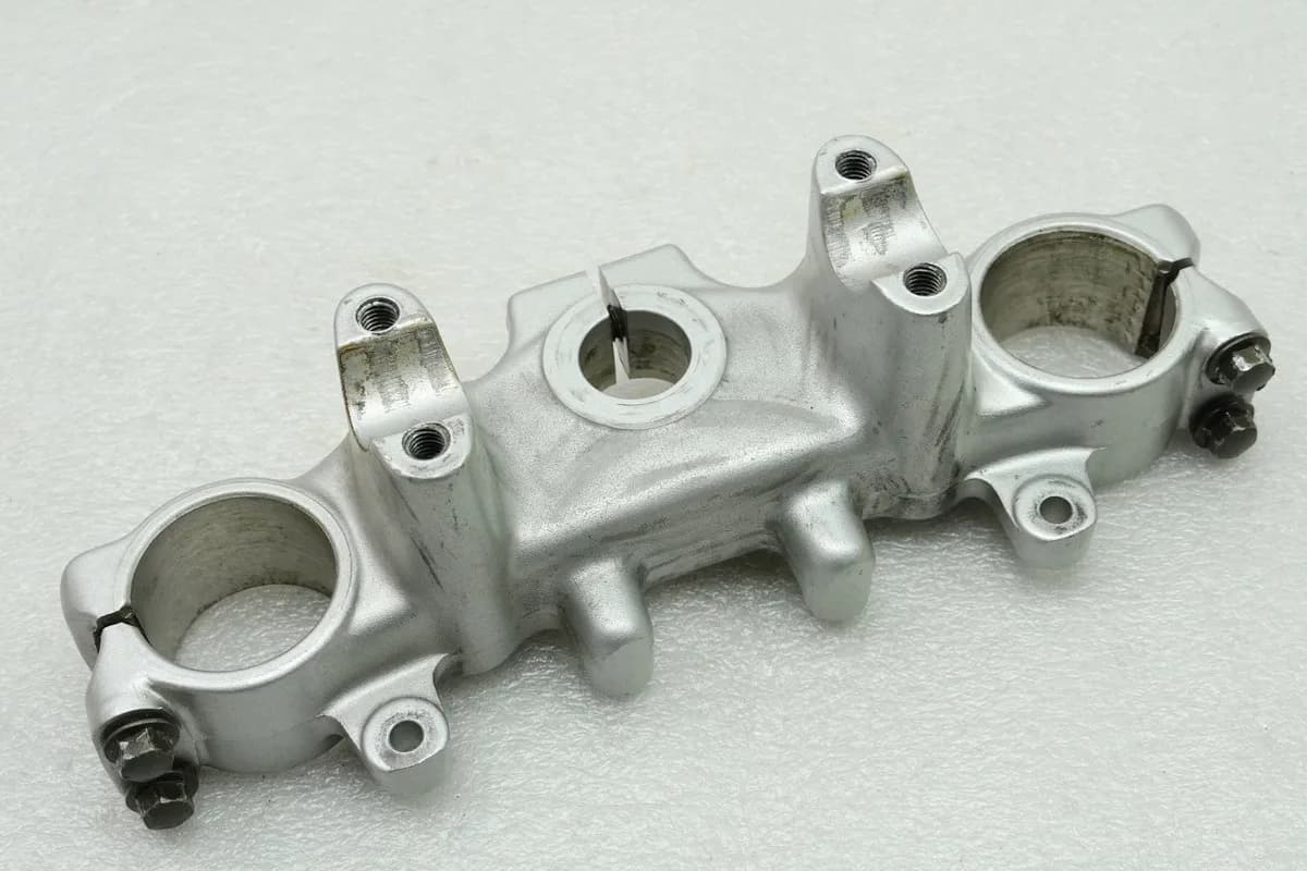 YAMAHA DT 125 R 4BL Gabelbrücke oben original (für Gabel Gabelholm Standrohr)