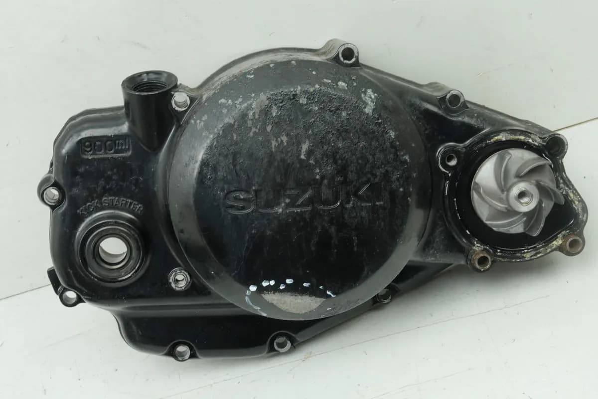 SUZUKI RG 125 NF12B GAMMA Kupplungsdeckel Cover Motor Motordeckel Wasserpumpe