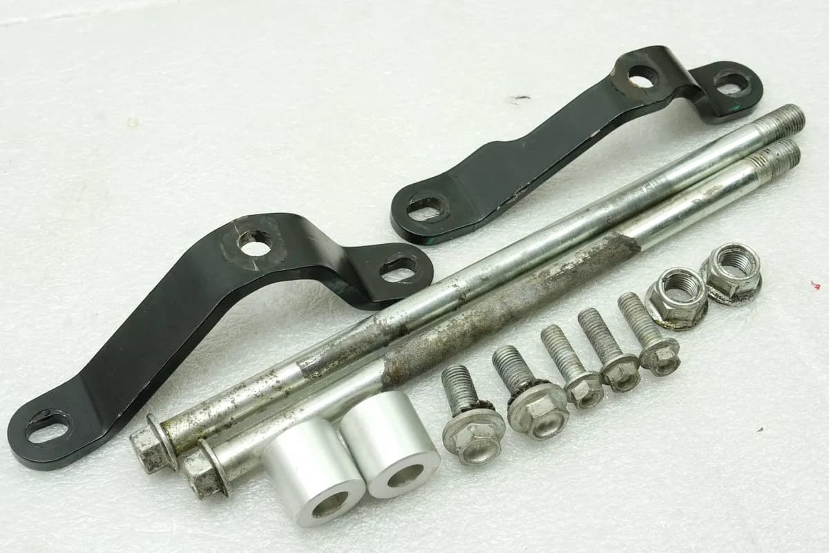 MOTO MORINI CORSARO 1200 Halterung Motor Achse Schrauben Bolzen Motorhalter