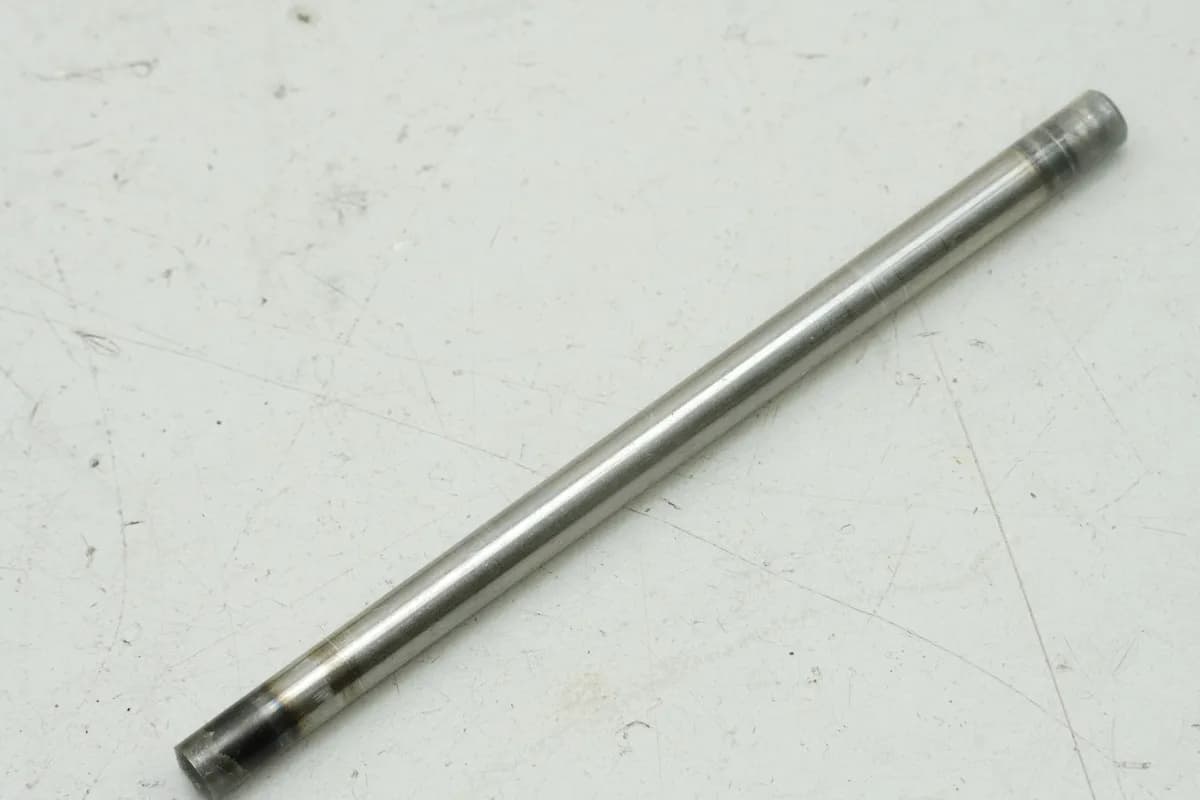 SUZUKI RG 125 NF12B GAMMA Druckstange Stift (für Kupplung Kupplungskorb Motor)