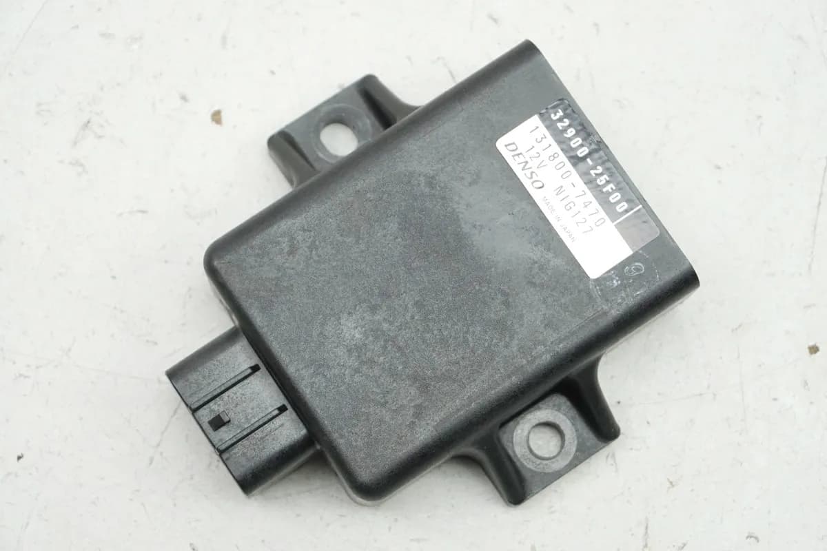 SUZUKI TU 125 XT CDI Denso Zündbox Steuerteil Steuergerät 32900-25F00