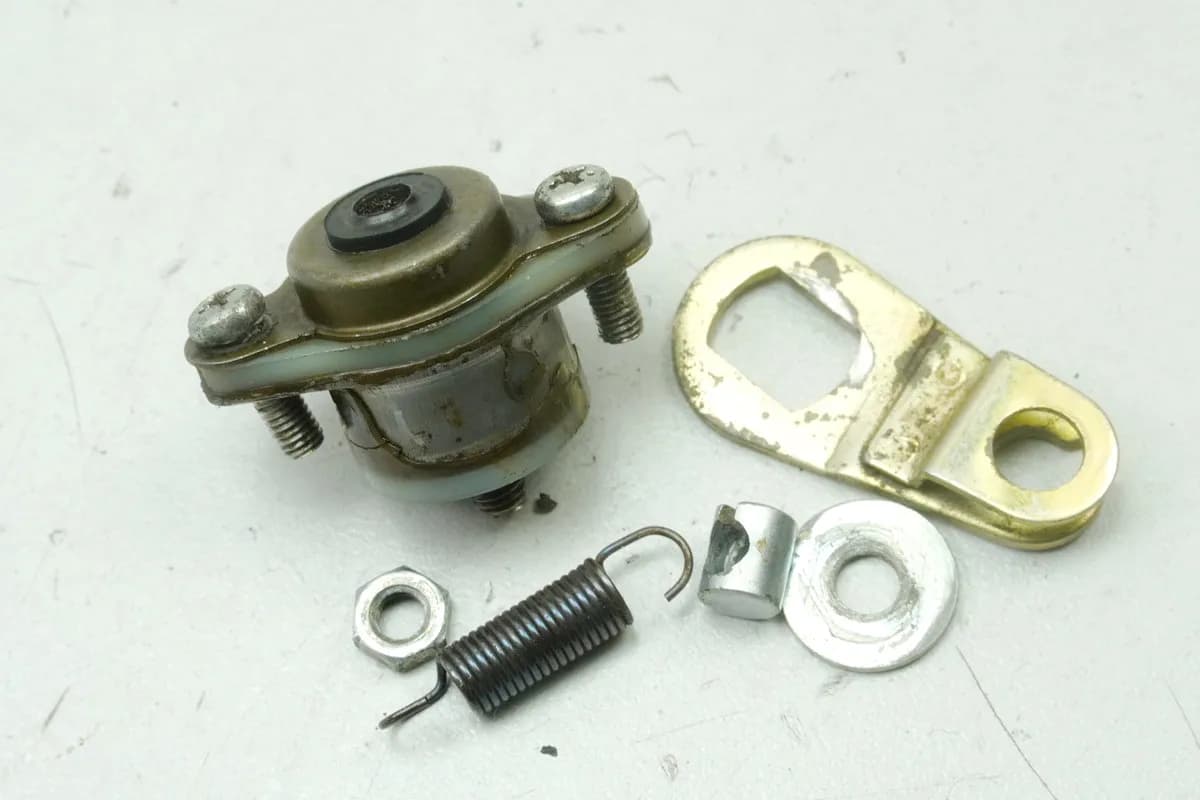 SUZUKI RG 125 NF12B GAMMA Ausrücker für Kupplung Schnecke Kupplungsschnecke