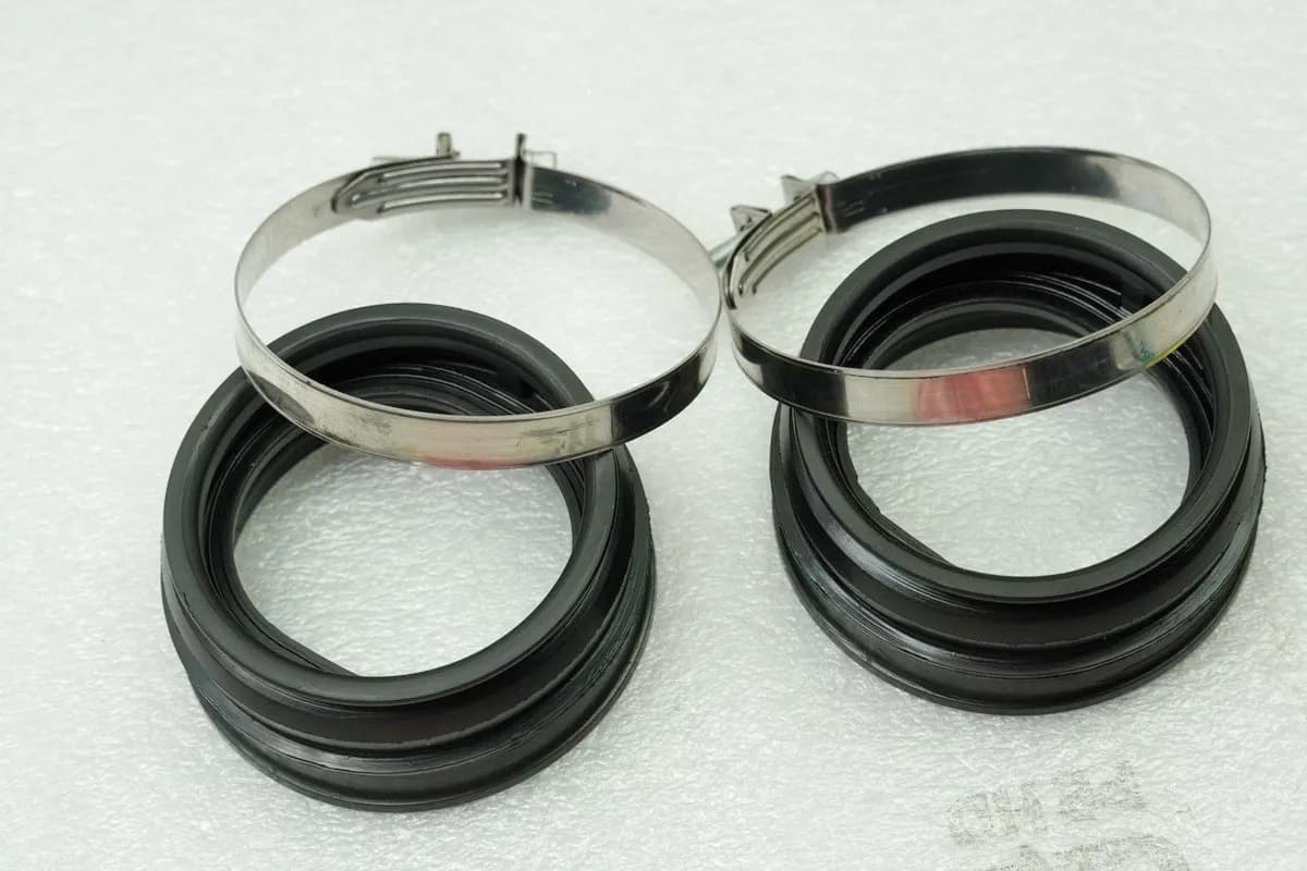 MOTO MORINI CORSARO 1200 Ansaugstutzen vorn hinten für Motor Drosselklappe