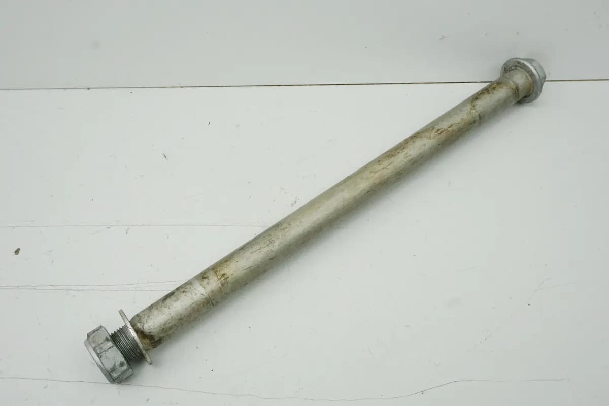 HONDA CB 650 FA RC75 Schwingachse Achse Schwinge