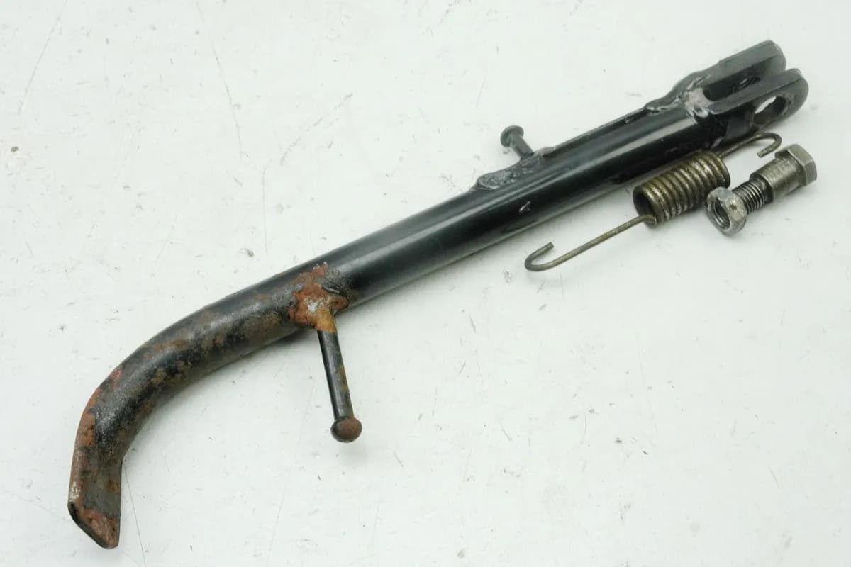 SUZUKI RG 125 NF12B GAMMA Seitenständer Ständer (für Rahmen Fahrwerk)