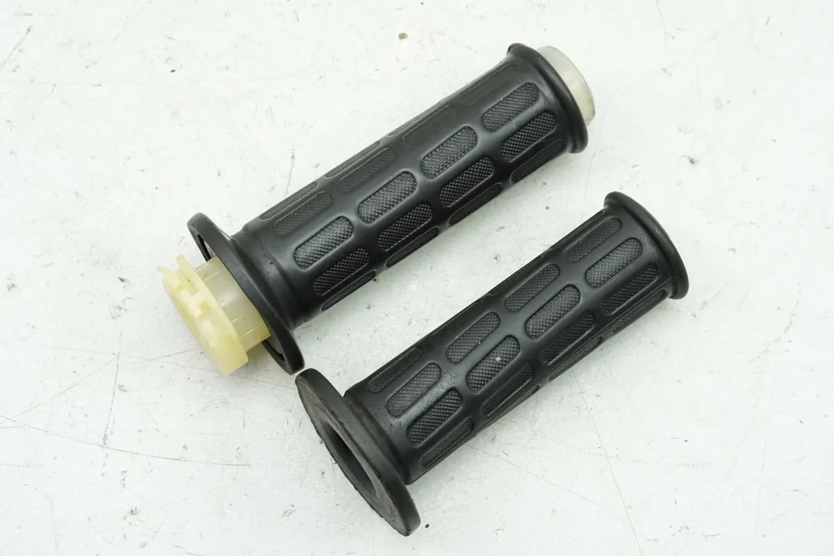 Aprilia Pegaso 650 GA (MX) Gasgriff Griff Griffgummis Griffe Lenkergriffe