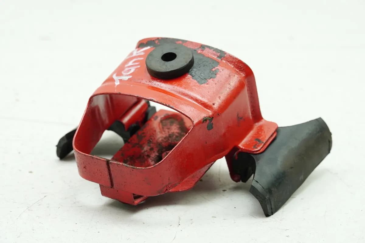 YAMAHA DS7 250 Halterung Tank Tankhalter Träger Aufnahme (für Rahmen)