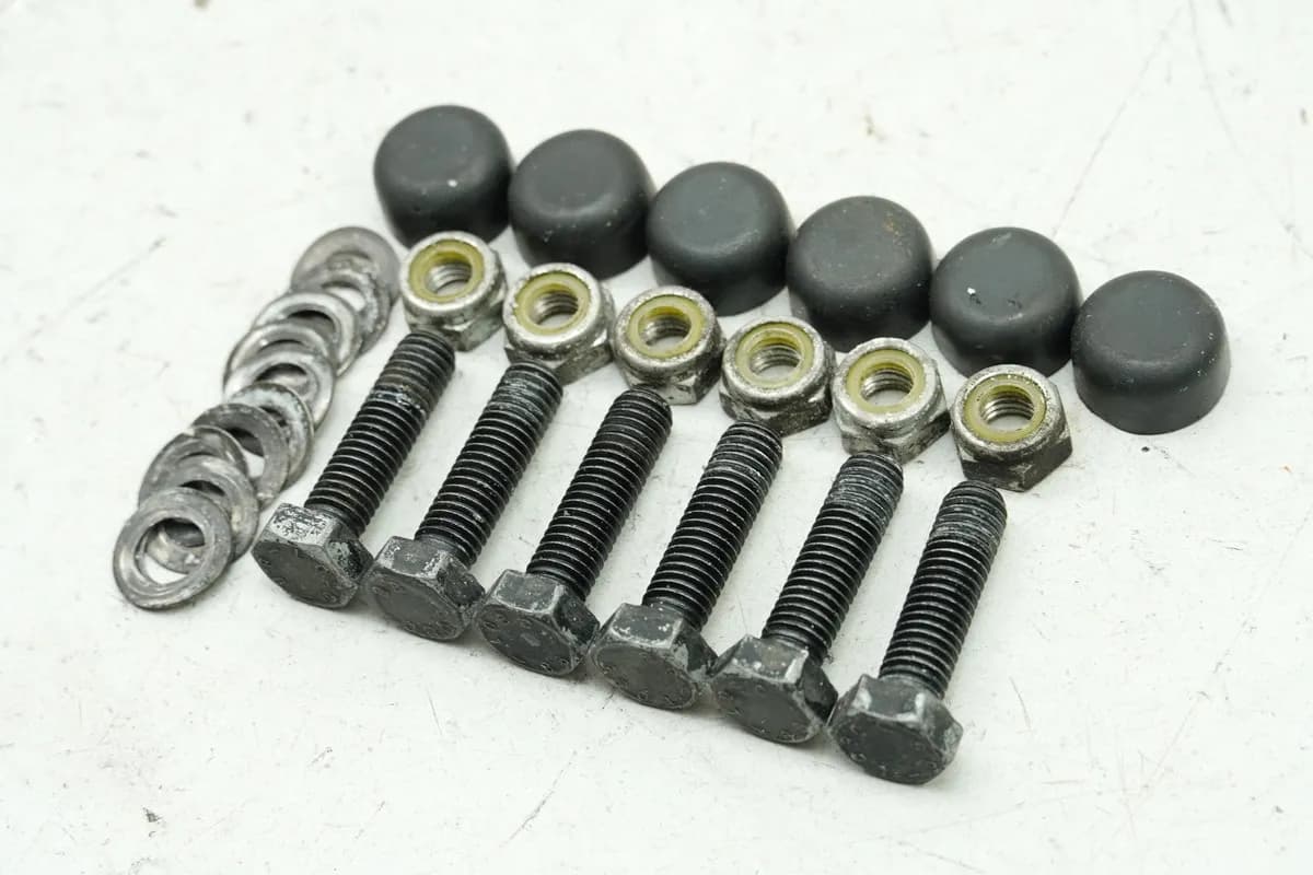 Aprilia Pegaso 650 GA (MX) Schrauben Kettenrad (für Kettenradträger)