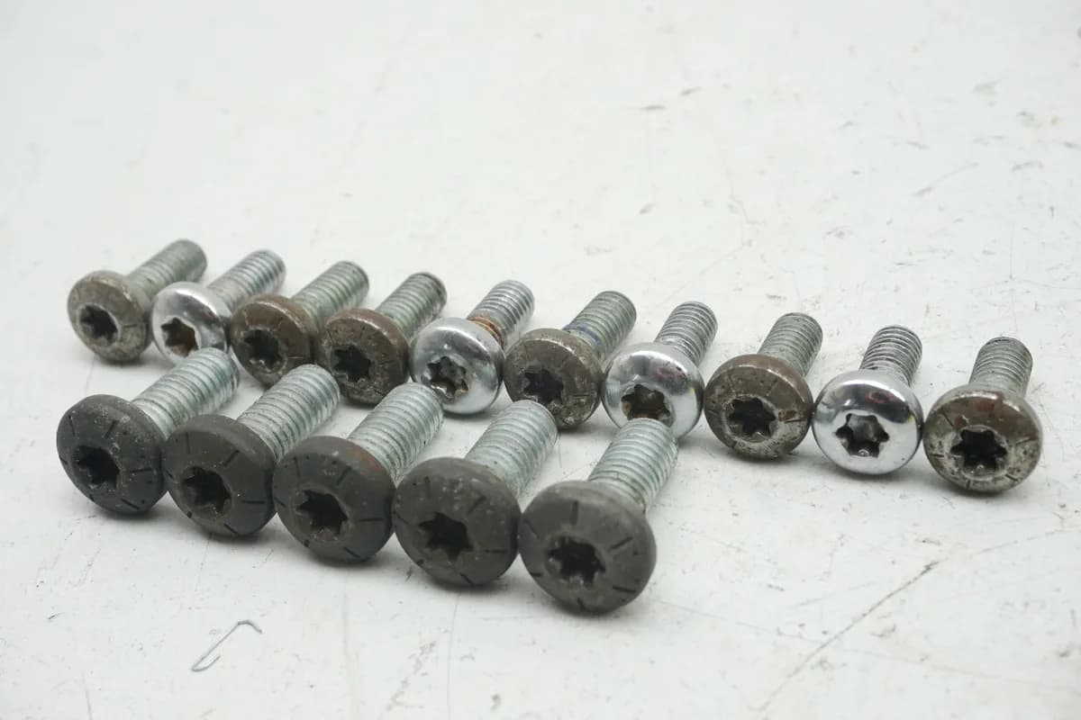 HARLEY DAVIDSON FLHR FL1 1584 Road King Schrauben Bremsscheibe vorn & hinten