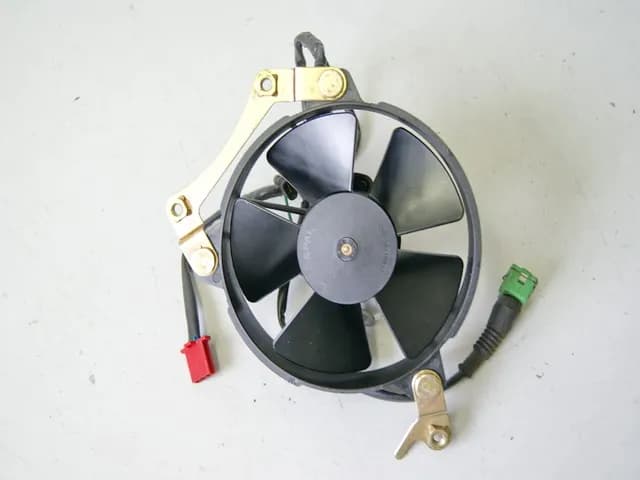 HONDA FES 125 JF05 PANTHEON Lüfter Kühler Lüfterrad Motor Kühlerlüfter