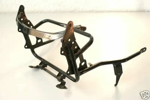 SUZUKI GSXF 750 GR78A VERKLEIDUNGSHALTER TRÄGER STÜTZE 89-97