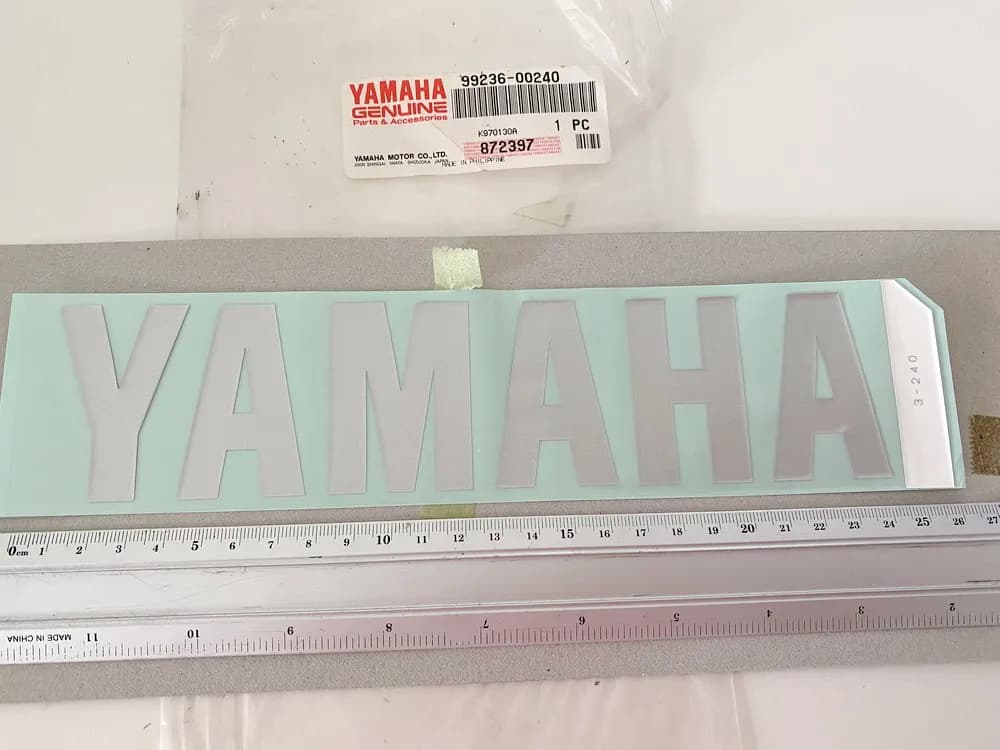 Yamaha Tankaufkleber Aufkleber Emblem original 99236-00240 FZR500 FZR600 - NEU
