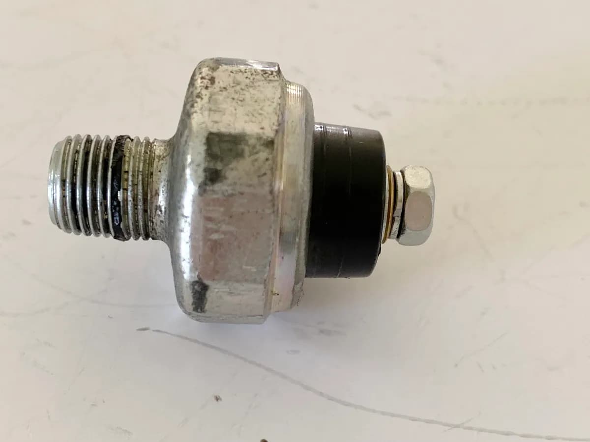 HONDA CBR 600 RR PC40 Öldruckschalter (für Motor) 07-13