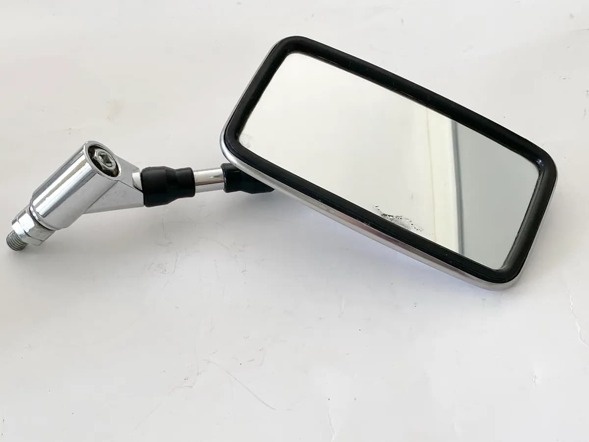 Yamaha XVS 650 4VR 4TR VM02 Dragstar Classic Spiegel rechts original Rückspiegel