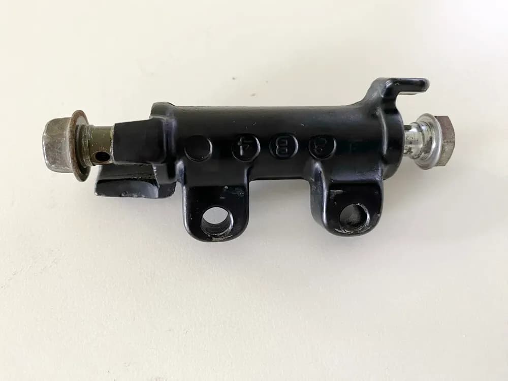 YAMAHA VMX-12 VMAX 1200 2WE Bremsverteiler Druckverteiler Bremskraftverteiler