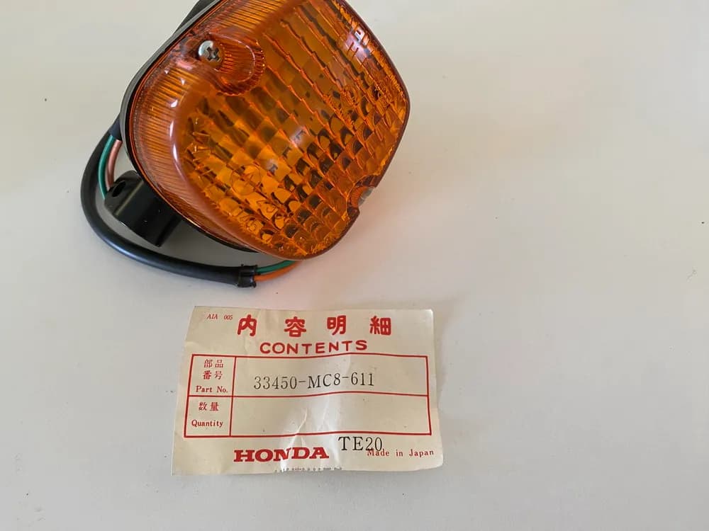 Honda Blinker vorn links Turn Signal 33450-MC8-611 ersetzt durch 33400MC8619 NEU