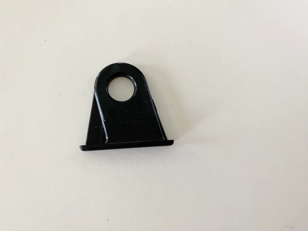 Honda Stöpsel Heck Verkleidung Heckverkleidung 77220-MBG-000 VFR 800 - NEU