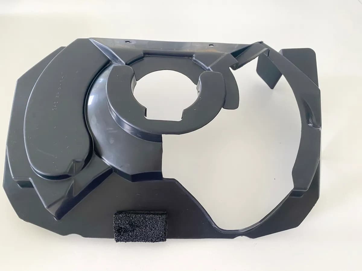 SUZUKI AN 400 WVAU BURGMAN Verkleidung Lenkkopf Gabelbrücke Abdeckung K1 K2