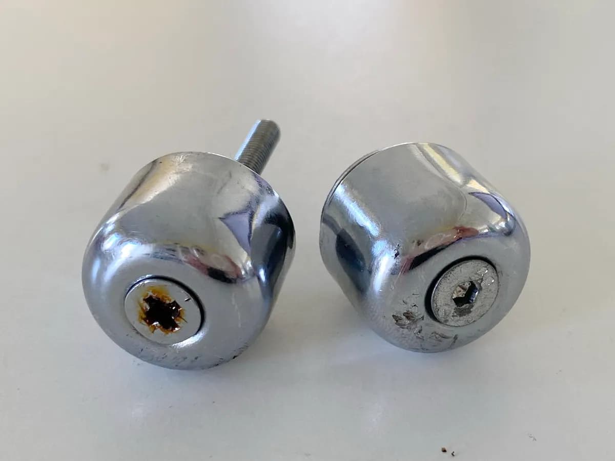 SUZUKI AN 400 WVAU BURGMAN Lenkergewichte Lenkerenden (für Lenker) K1 K2