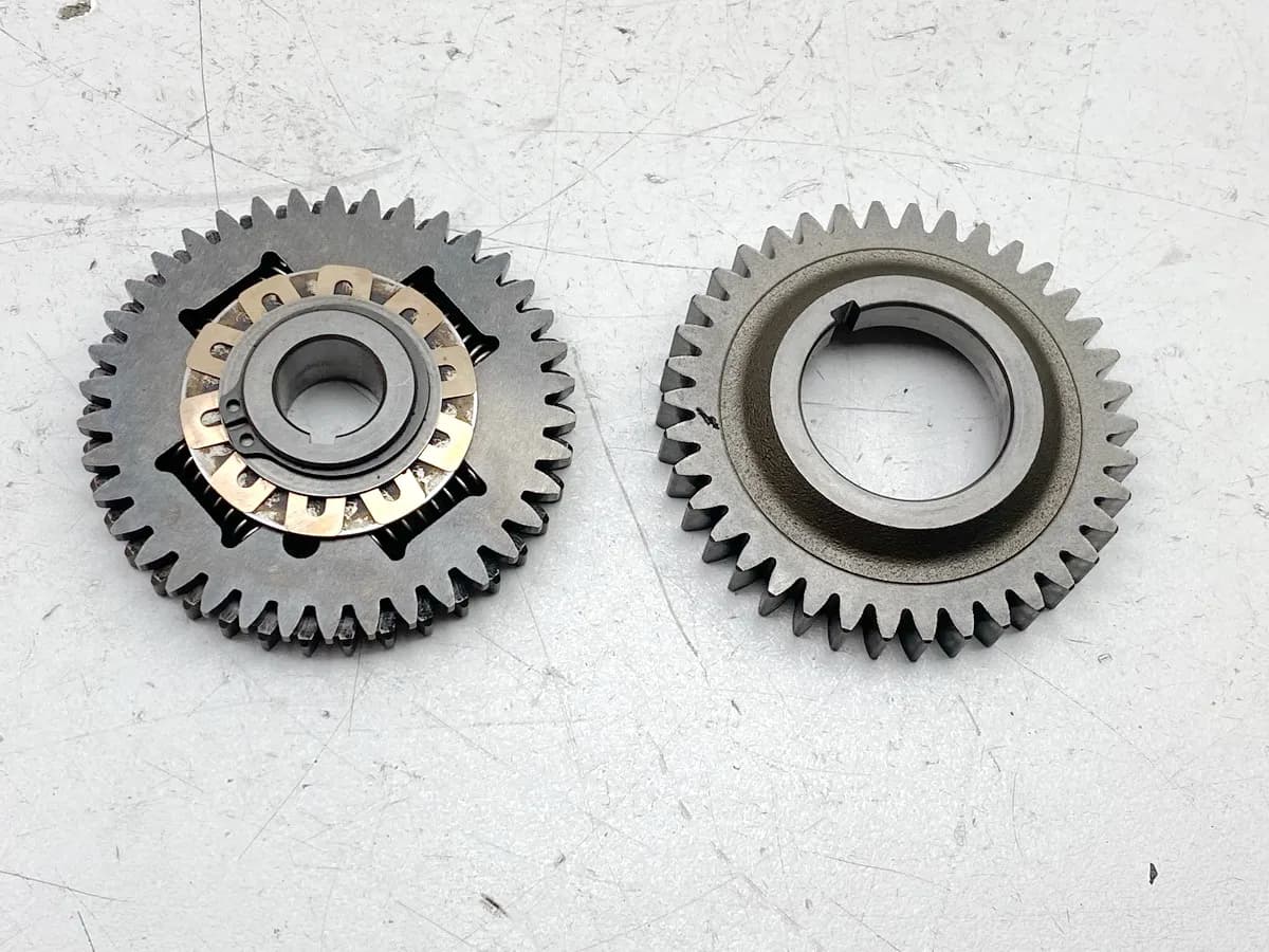 SUZUKI AN 400 WVAU BURGMAN Zahnrad Ausgleichswelle Kurbelwelle (für Motor) K1 K2