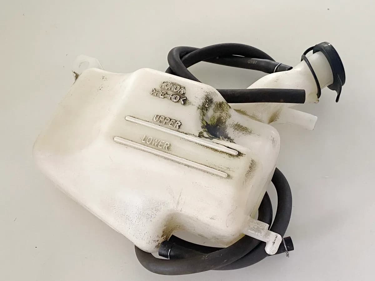 Honda CBR 900 SC33 Kühlmittelbehälter Ausgleichsbehälter Kühler Kühlmittel 92-99