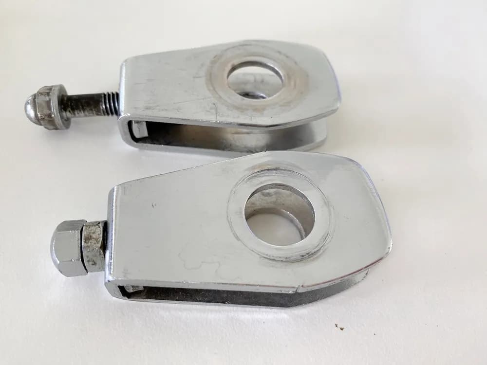 SUZUKI LS 650 NP41A/ B SAVAGE Riemenspanner Paar li re Spanner Antriebsriemen