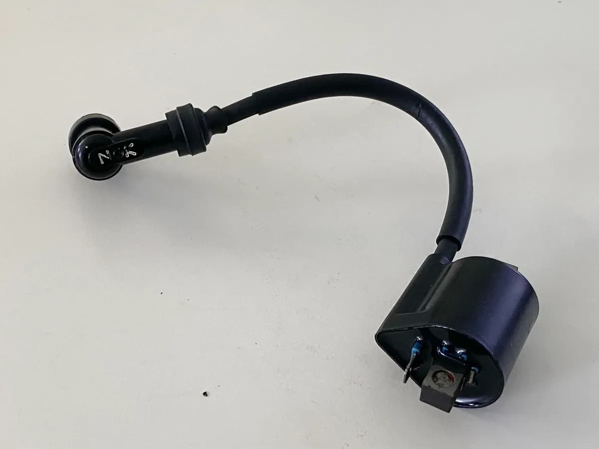 YAMAHA DT 125 R 4BL Zündspule Zündkerzenstecker original Ignition Coil