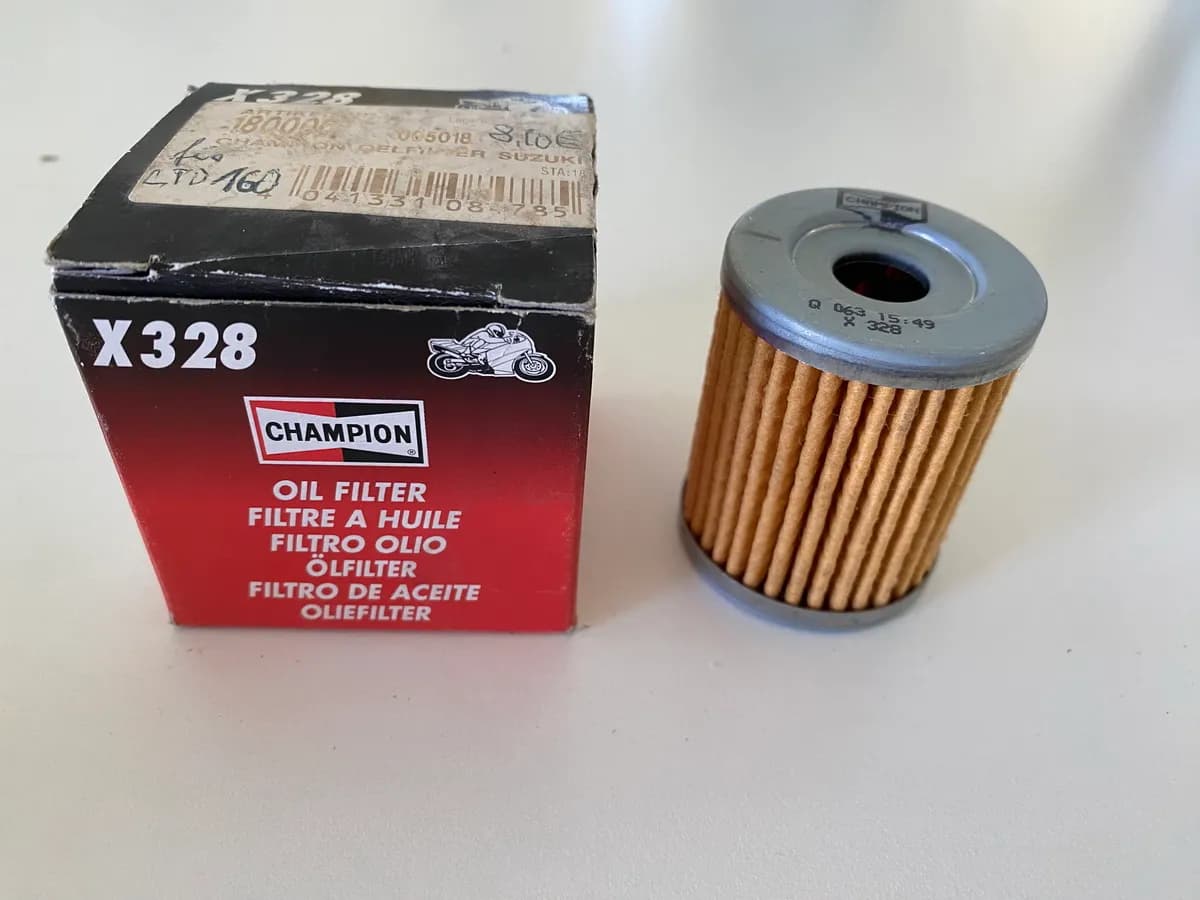 Champion Ölfilter X328 COF032 Oil Filter für Suzuki Burgman DR LT - NEU