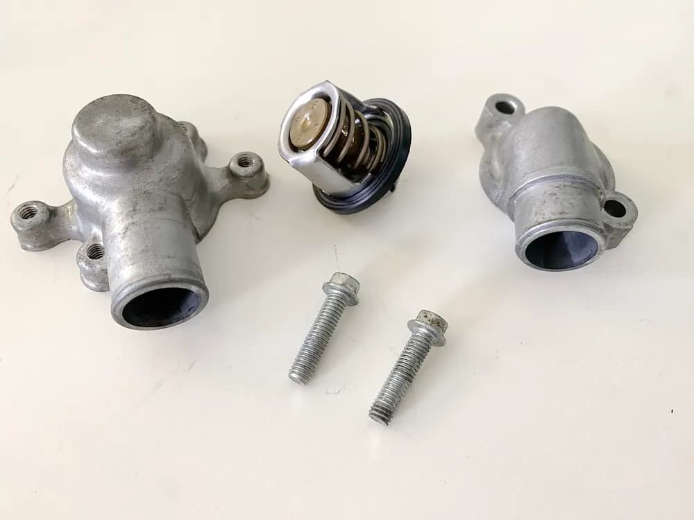 Kawasaki EL 252 EL 250B Eliminator Thermostat Thermostatgehäuse (für Motor)