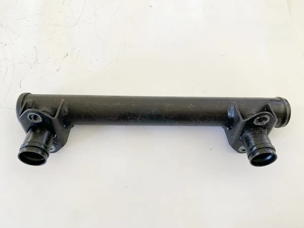 KAWASAKI ZX-7R ZX750P Rohr Kühlsystem Kühler Stutzen Anschluß Zylinderkopf 96-03