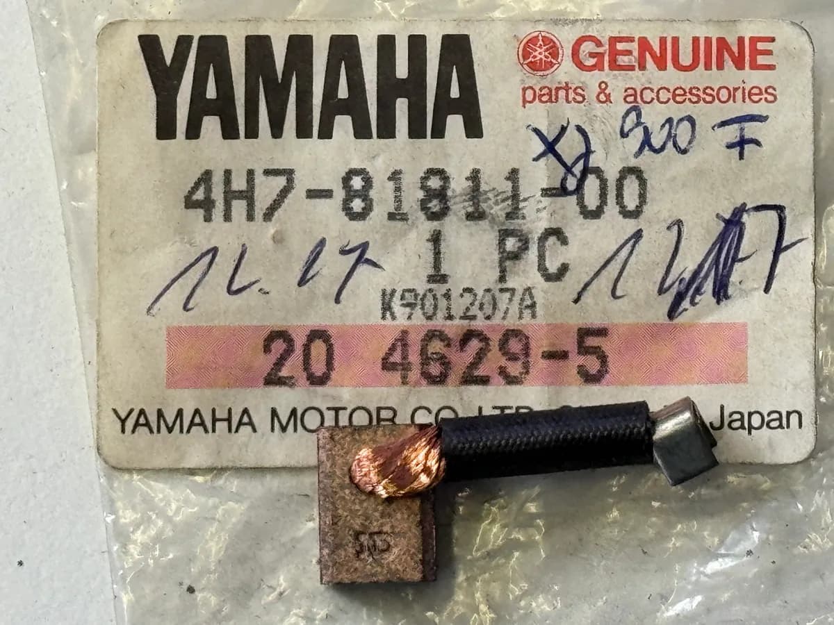 YAMAHA XJ900 XJ650 SR250 original Anlasserbürste Kohlebürste Bürste - NEU