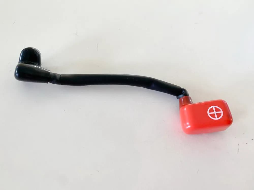 HONDA NTV 650 RC33 REVERE Pluskabel Kabel Batterie (für Kabelbaum)