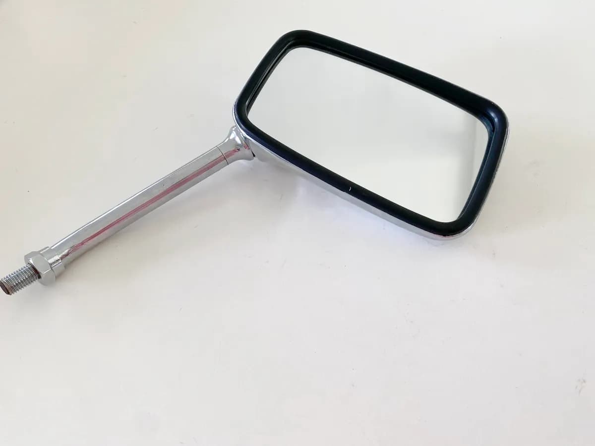 HONDA NTV 650 RC33 REVERE Spiegel rechts Rückspiegel Spiegelglas